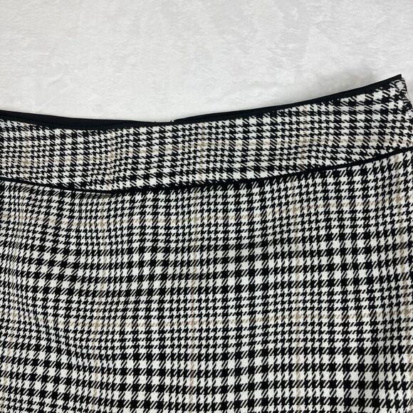 Banana Republic Women's Houndstooth Pencil Skirt Back Zip Black White Tan Size 2 - Picture 2 of 7
